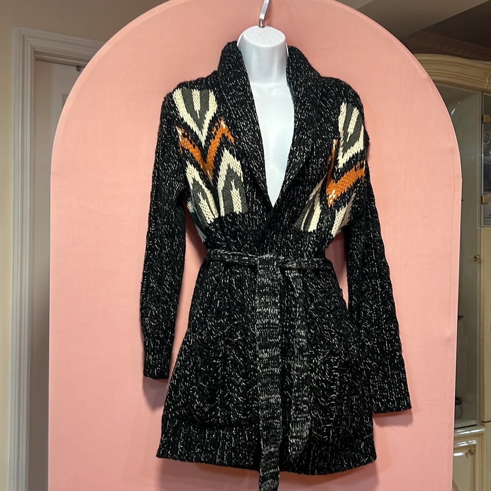 FOREVER21 BLACK CARDIGAN SIZE S